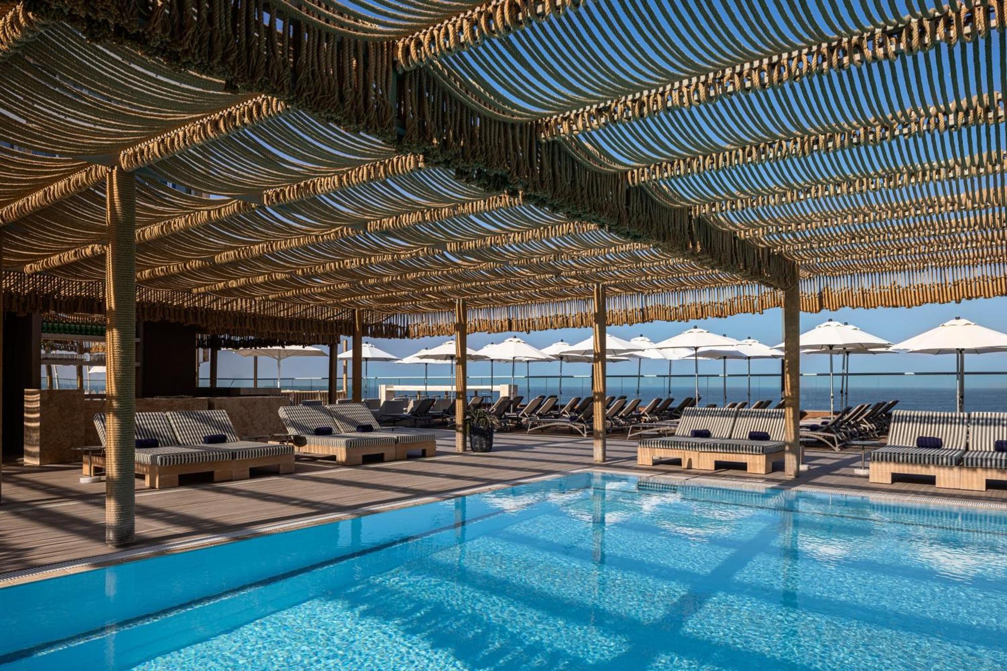 Sheraton Grand Hotel