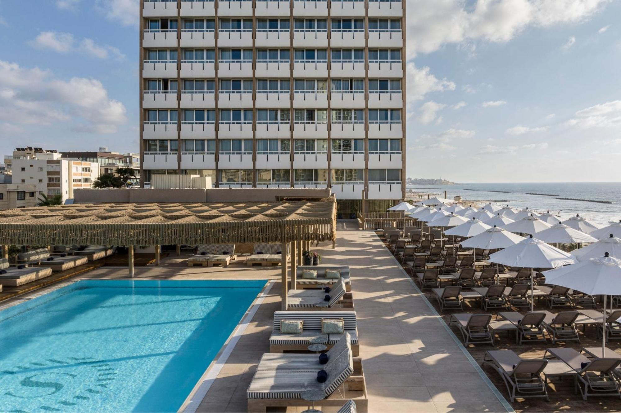 Sheraton Grand Hotel