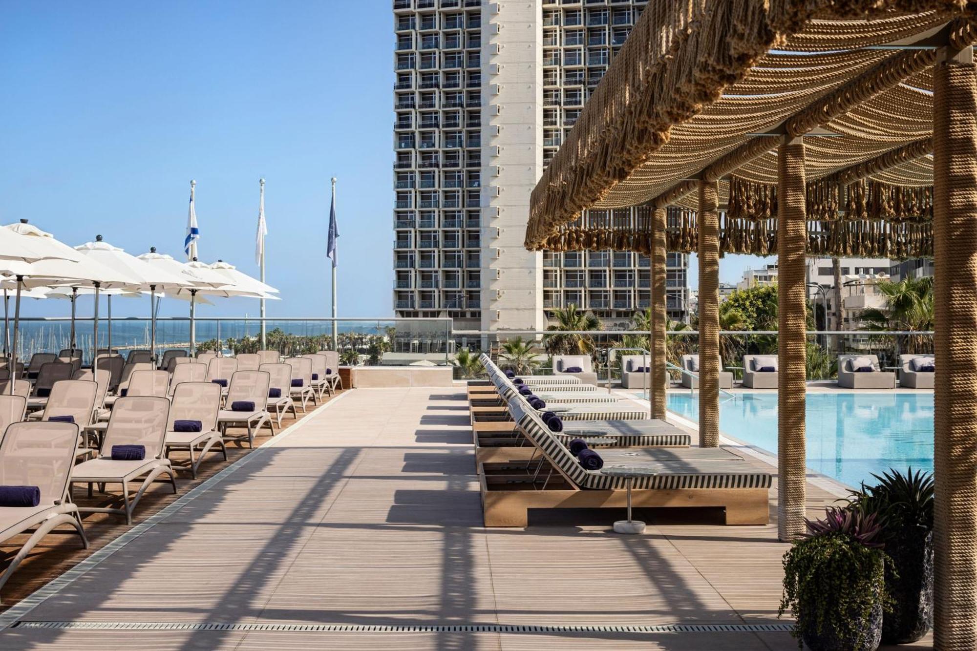 Sheraton Grand Hotel 5*