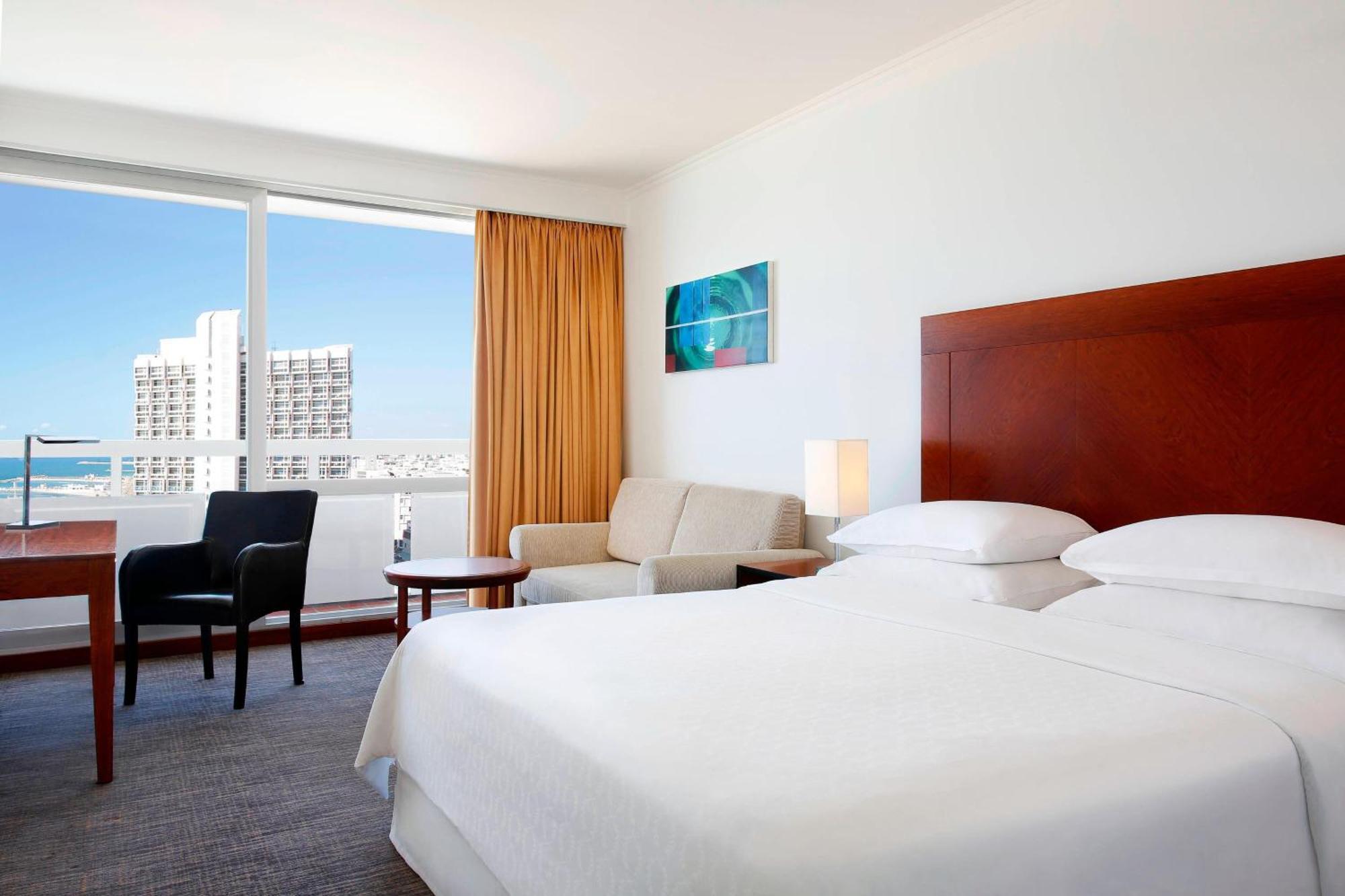 Hotel Sheraton Grand 5*